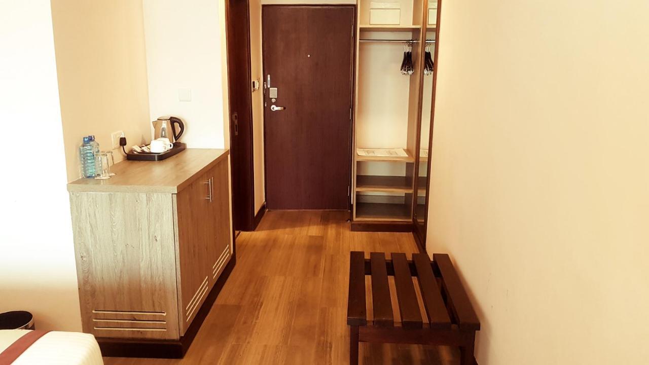 Merica Hotel Накуру Экстерьер фото