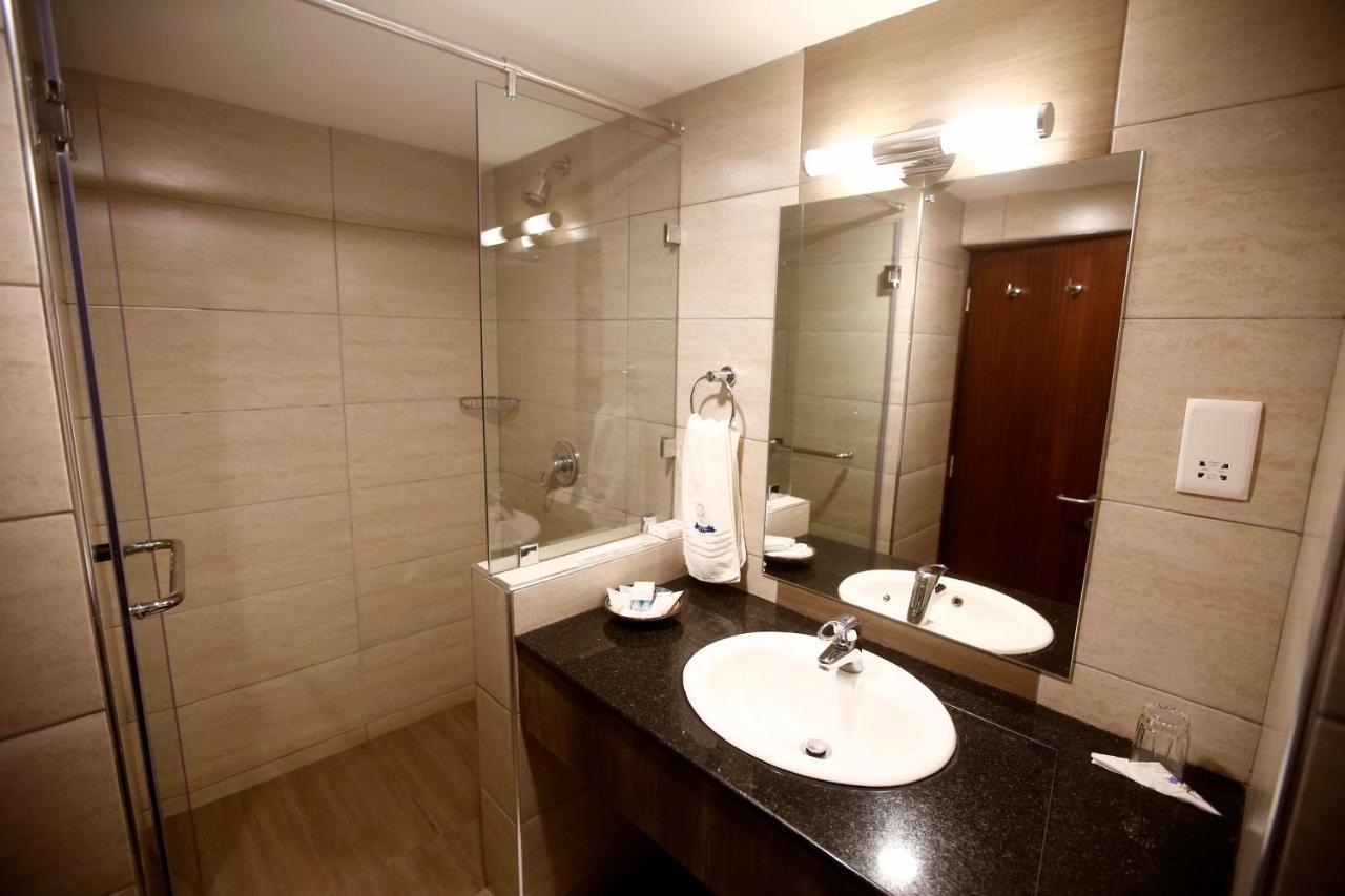Merica Hotel Накуру Экстерьер фото
